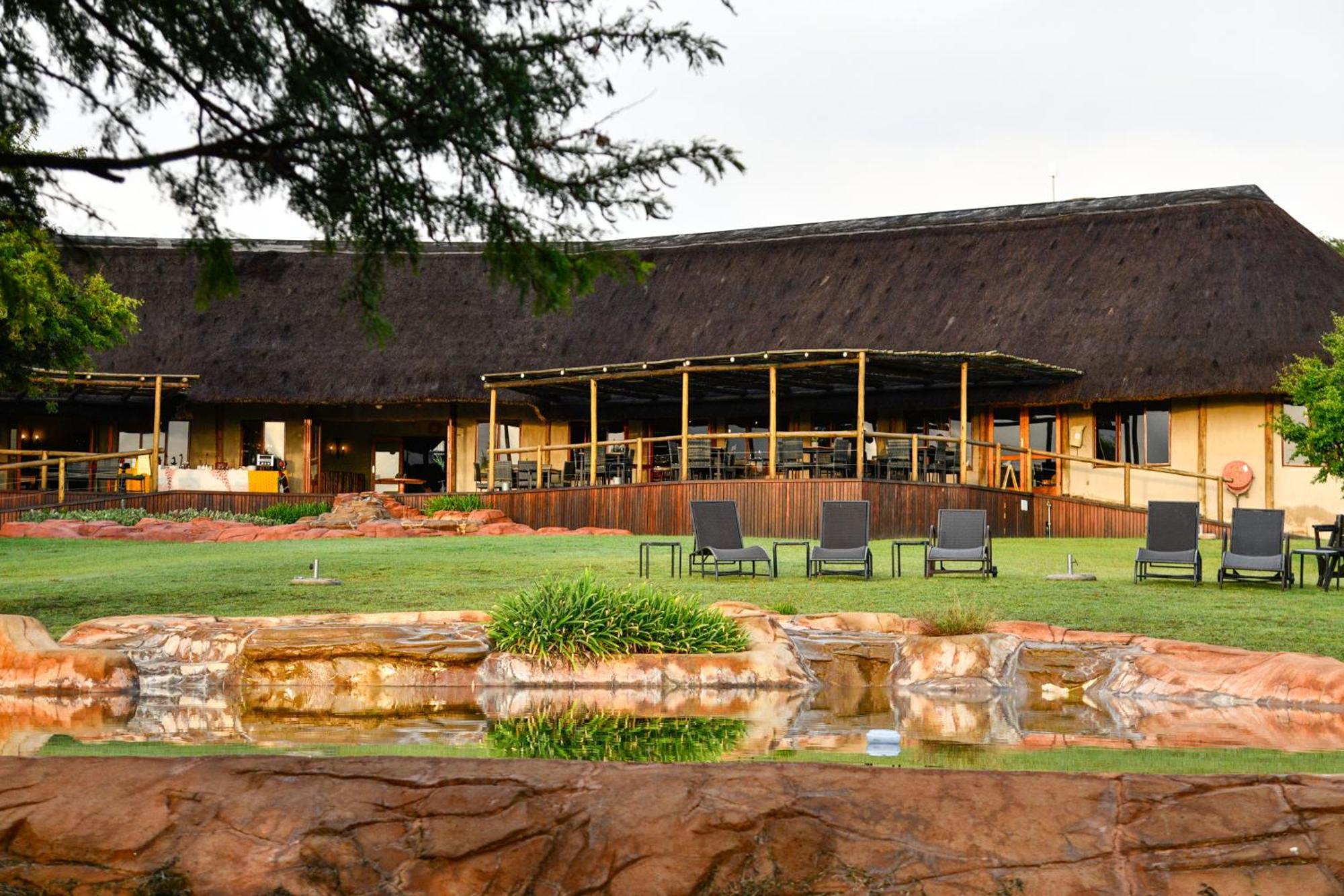 The Springbok Lodge เลดี้สมิธ ภายนอก รูปภาพ