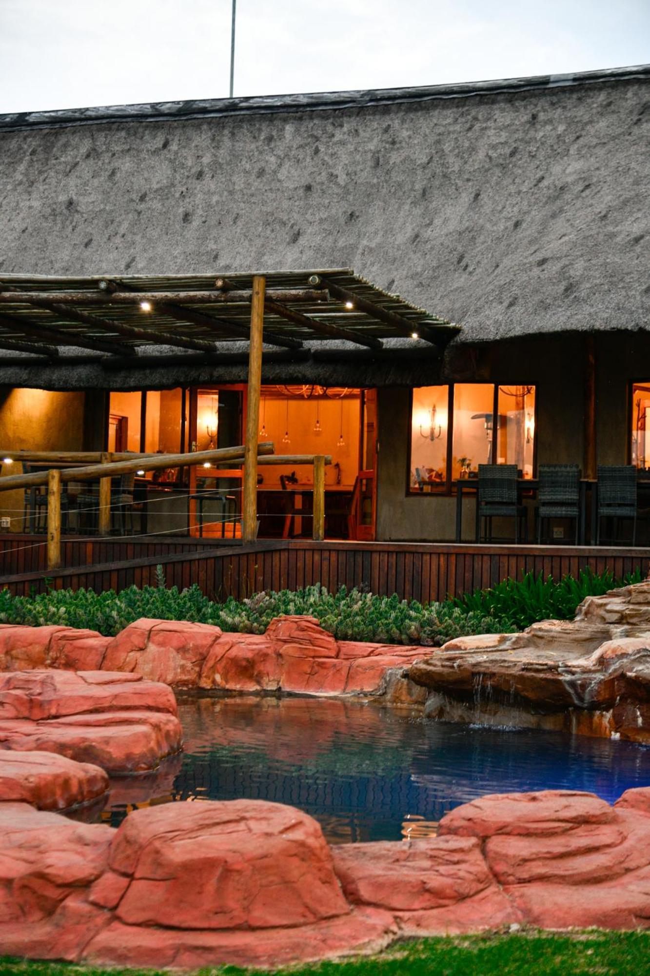 The Springbok Lodge เลดี้สมิธ ภายนอก รูปภาพ