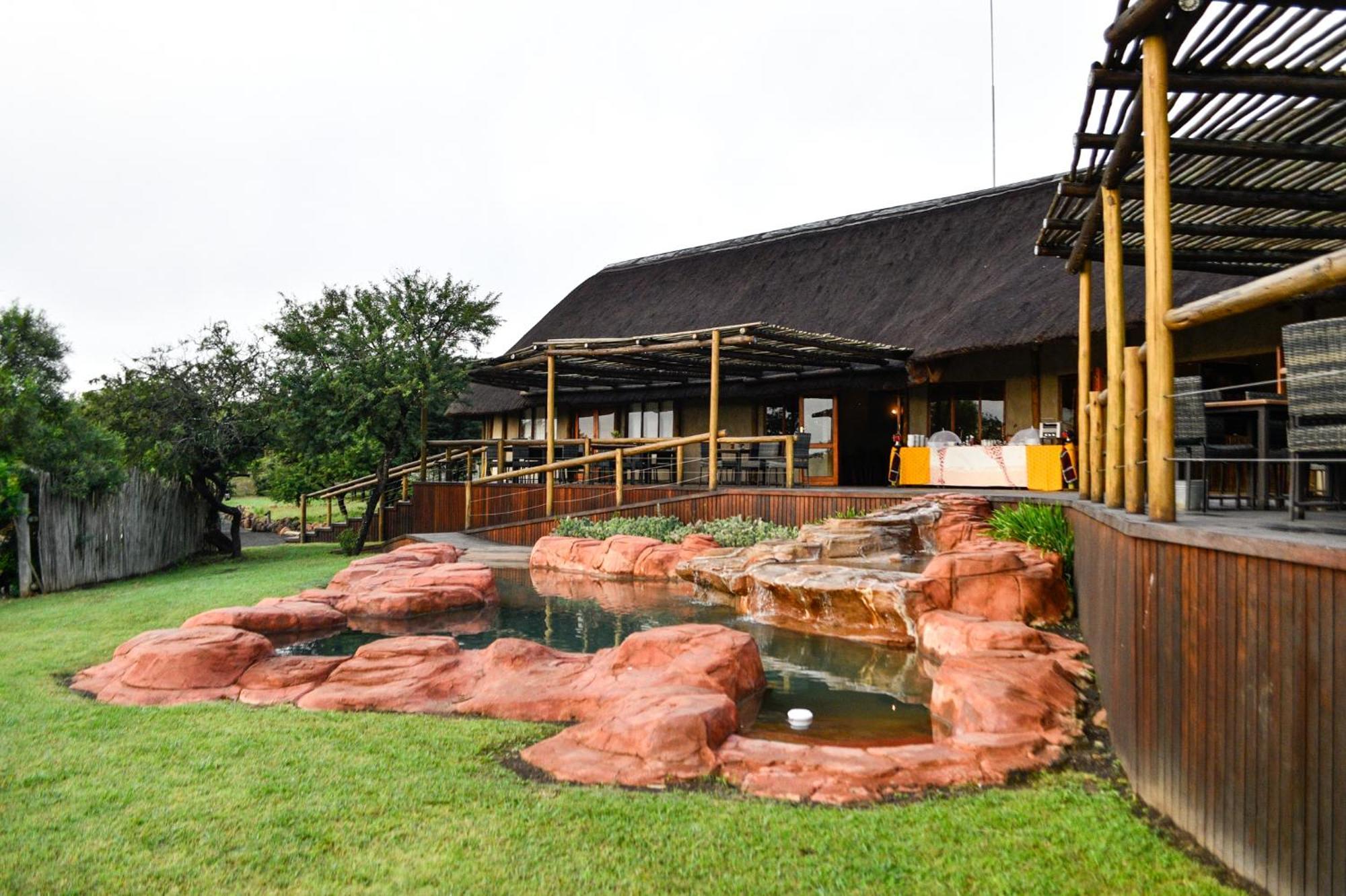 The Springbok Lodge เลดี้สมิธ ภายนอก รูปภาพ