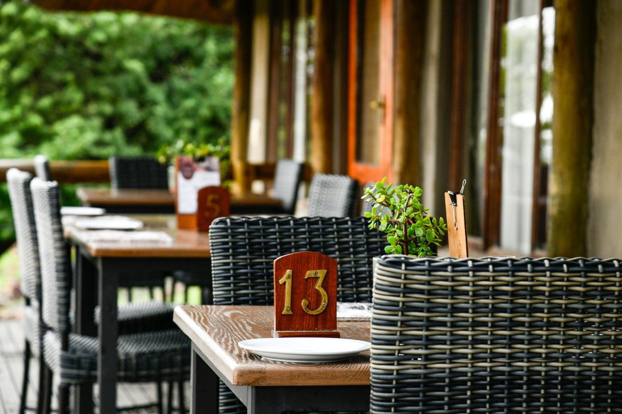 The Springbok Lodge เลดี้สมิธ ภายนอก รูปภาพ