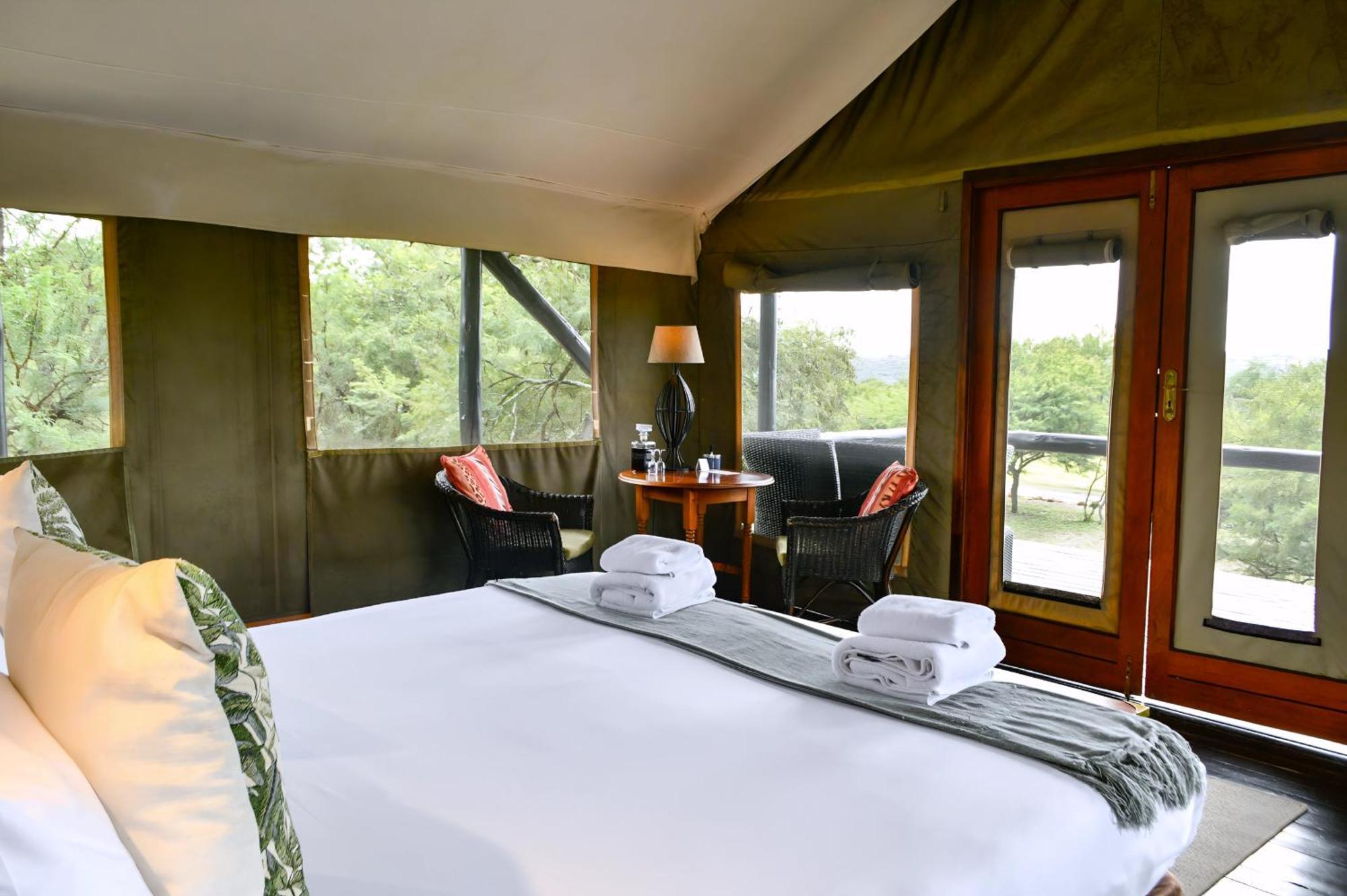 The Springbok Lodge เลดี้สมิธ ภายนอก รูปภาพ